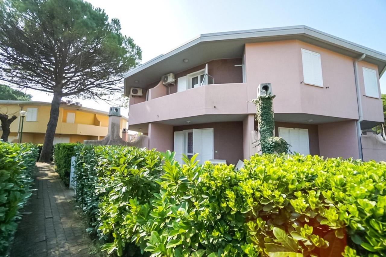 Villaggio Tivoli Бибионе Экстерьер фото